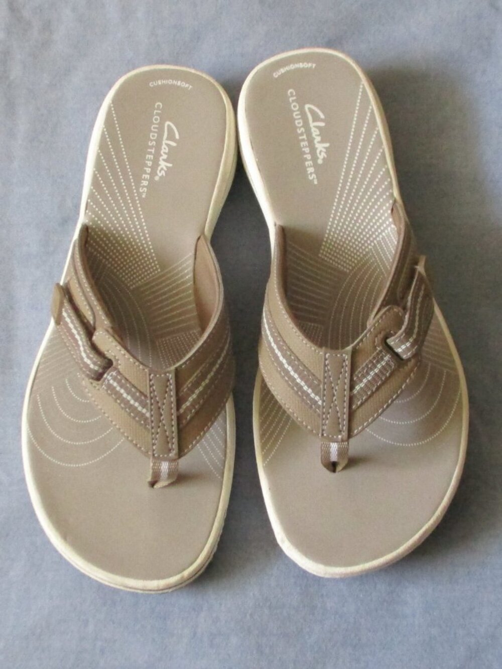Clarks Cloudsteppers Sandals Taupe Size 9 Never Worn